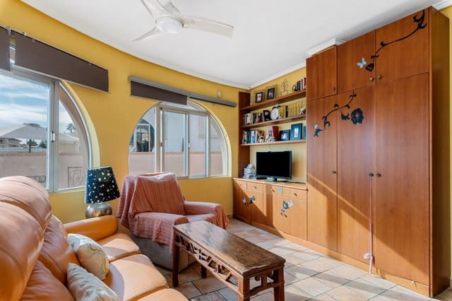 4 soveværelse Villa til salg i Ciudad Quesada, Rojales med swimmingpool garage - € 415.000 (Ref: 9979513)