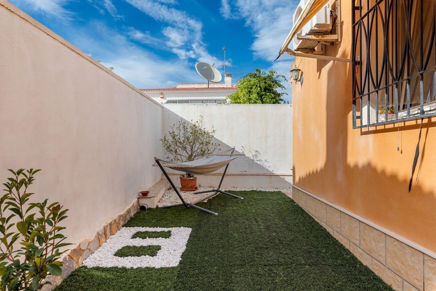 4 soveværelse Villa til salg i Ciudad Quesada med swimmingpool garage - € 415.000 (Ref: 9979513)