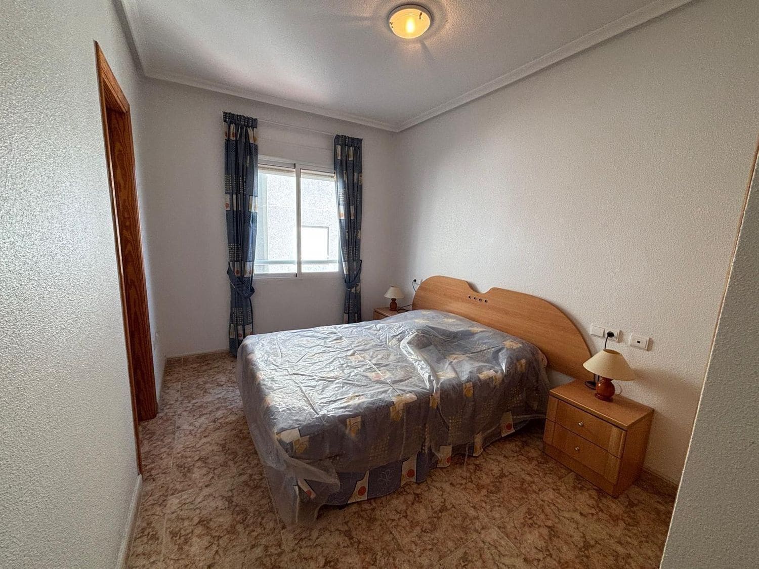 3 sypialnia Apartament na sprzedaż w Torrevieja z garażem - 245 000 € (Ref: 9980204)
