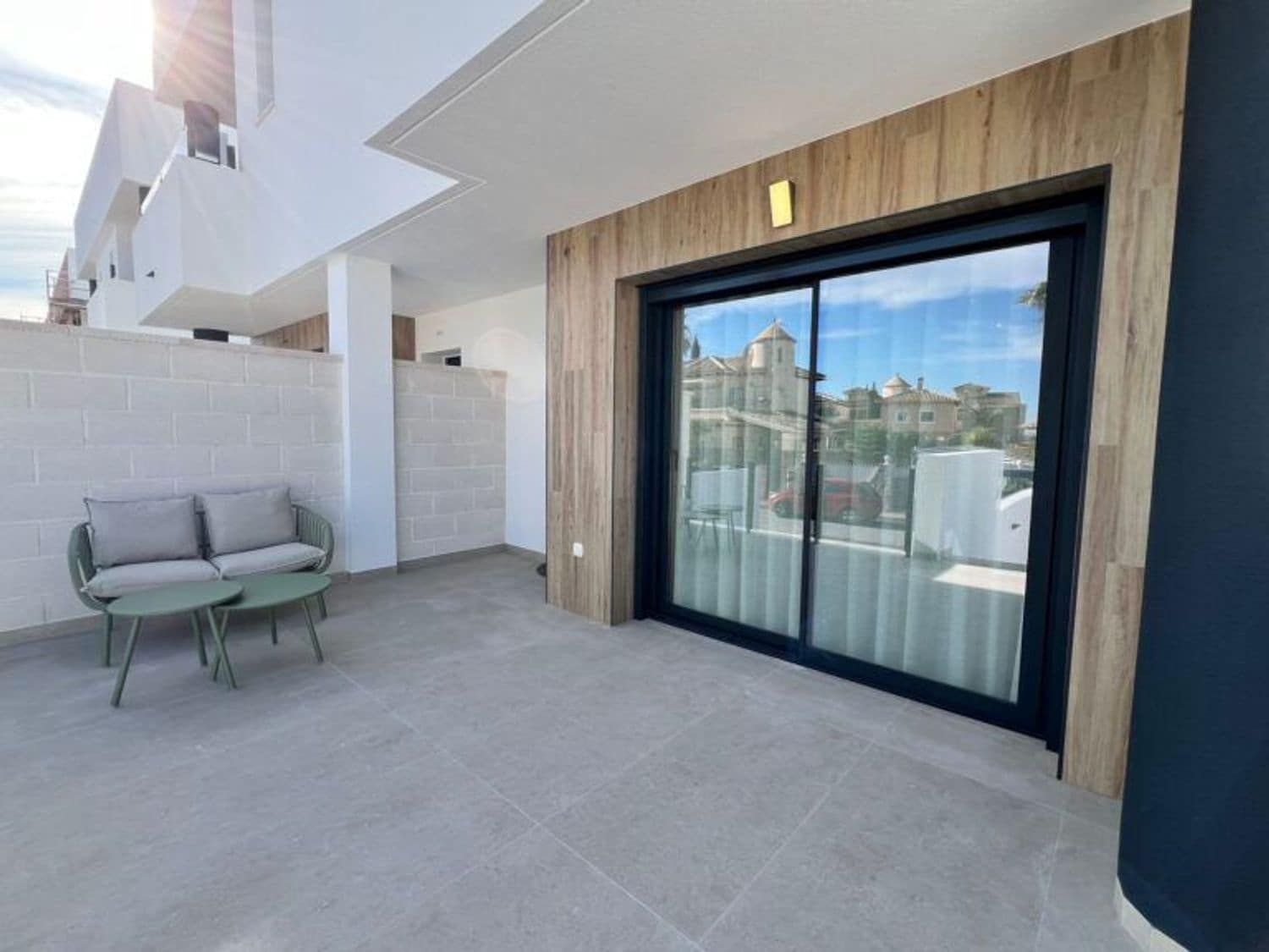Casa de 3 habitaciones en Alicante / Alacant ciudad en venta con piscina garaje - 319.000 € (Ref: 9980205)