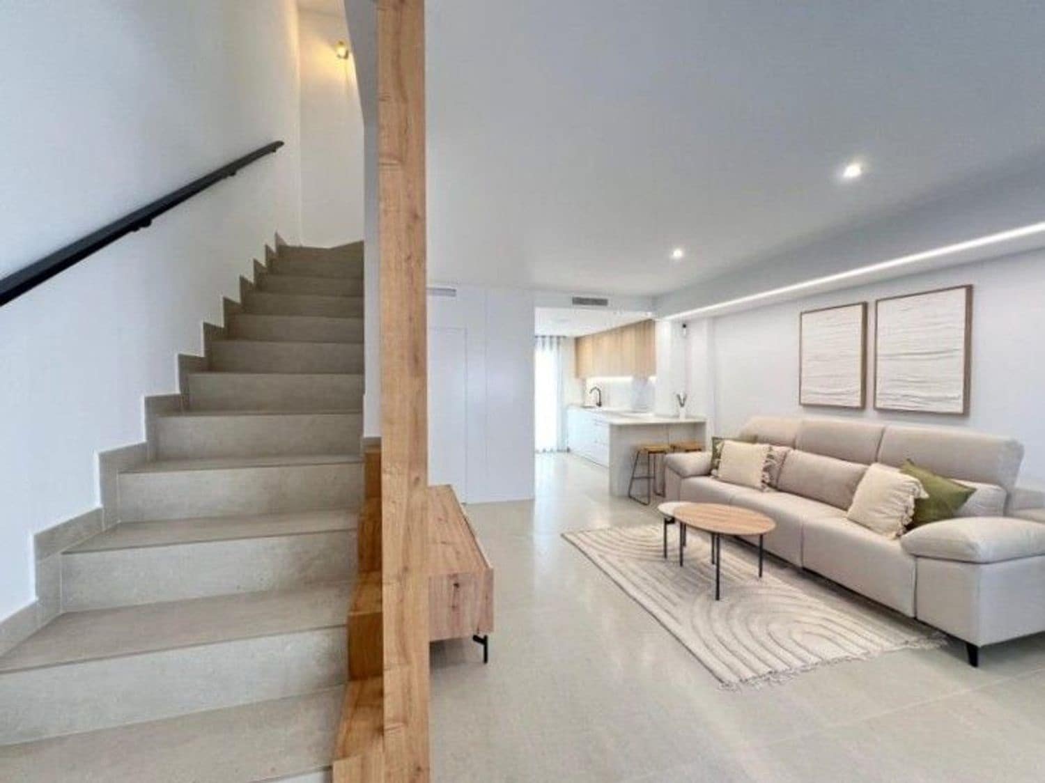 Casa de 3 habitaciones en Alicante / Alacant ciudad en venta con piscina garaje - 319.000 € (Ref: 9980205)