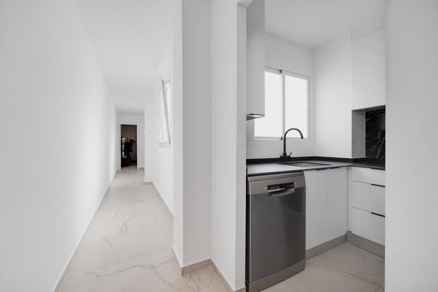 3 soveværelse Lejlighed til salg i Torrevieja med garage - € 225.000 (Ref: 9986288)