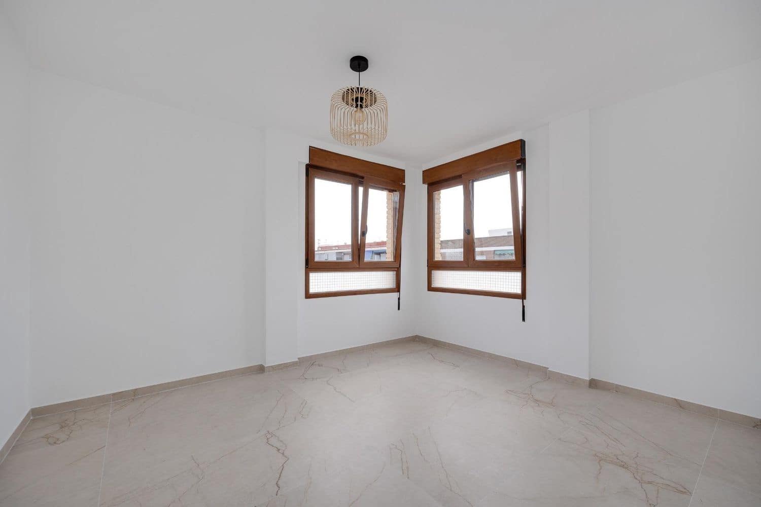 3 soveværelse Lejlighed til salg i Torrevieja med garage - € 225.000 (Ref: 9986288)