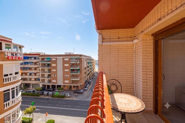 3 soveværelse Lejlighed til salg i Playa del Acequión, Torrevieja med garage - € 225.000 (Ref: 9986288)