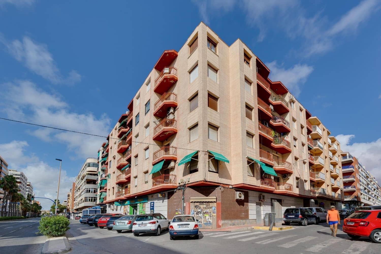 3 soveværelse Lejlighed til salg i Torrevieja med garage - € 225.000 (Ref: 9986288)