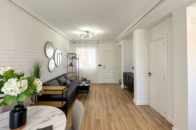 2 slaapkamer Huis te koop in Cabo Roig, Orihuela met zwembad garage - € 255.000 (Ref: 9999537)