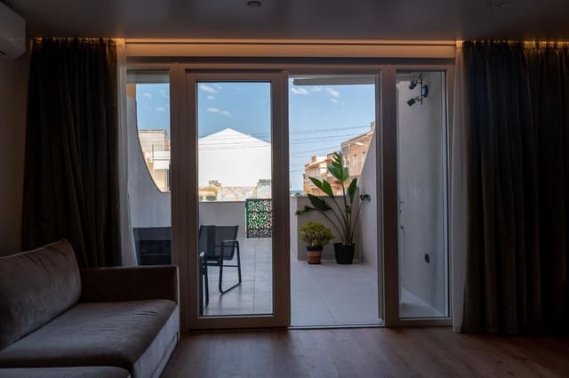 2 soveværelse Lejlighed til salg i Alicante by med garage - € 249.000 (Ref: 9999539)