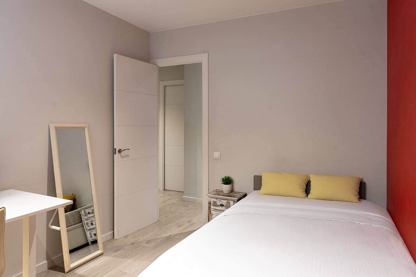 4 sypialnia Mieszkanie na sprzedaż w Miasto Barcelona - 880 000 € (Ref: 9872487)