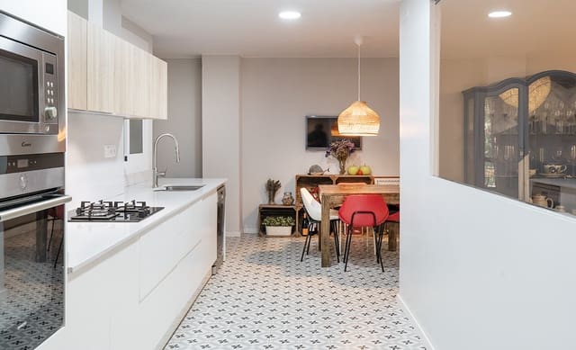 Piso de 4 habitaciones en El Fort Pienc, Barcelona ciudad en venta - 880.000 € (Ref: 9872487)