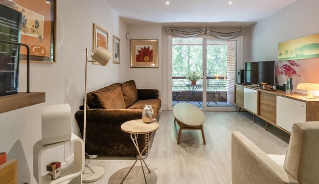 Piso de 4 habitaciones en El Fort Pienc, Barcelona ciudad en venta - 880.000 € (Ref: 9872487)