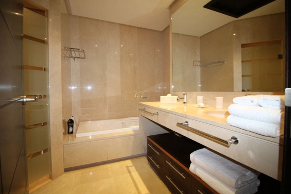 3 bedroom Penthouse for rent in Puerto Banus - € 12,000 (Ref: 9360179)