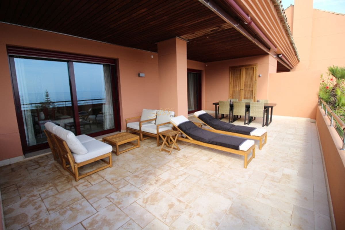 3 bedroom Penthouse for rent in Puerto Banus - € 12,000 (Ref: 9360179)
