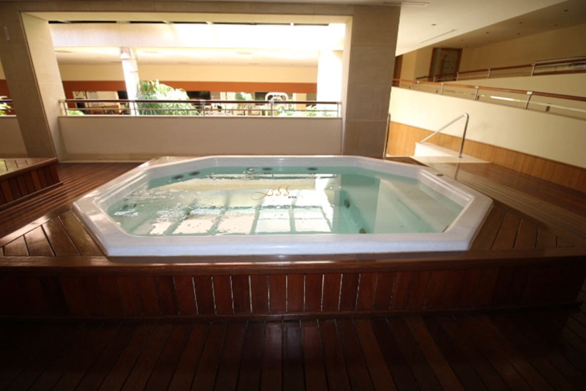 3 bedroom Penthouse for rent in Puerto Banus - € 12,000 (Ref: 9360179)