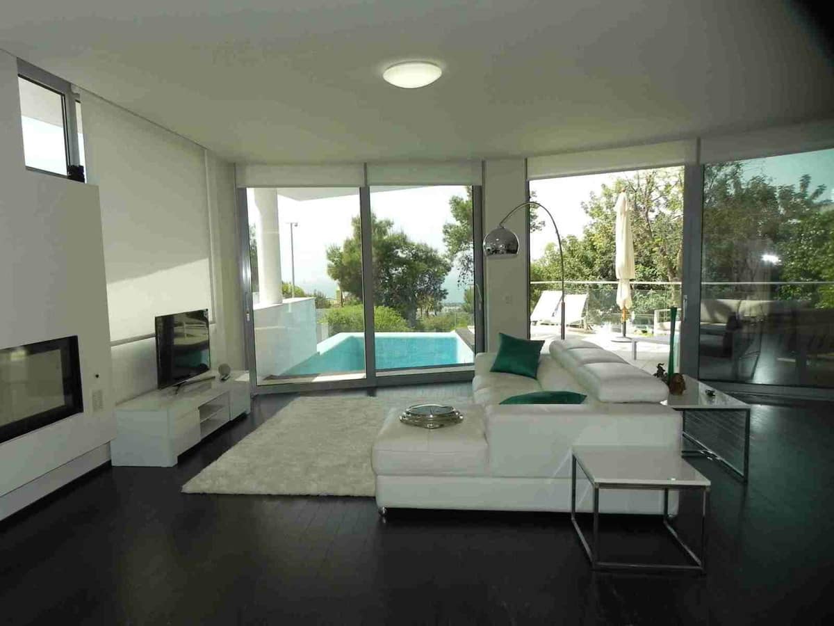 4 bedroom Villa for sale in Marbella with garage - € 3,000,000 (Ref: 9360180)