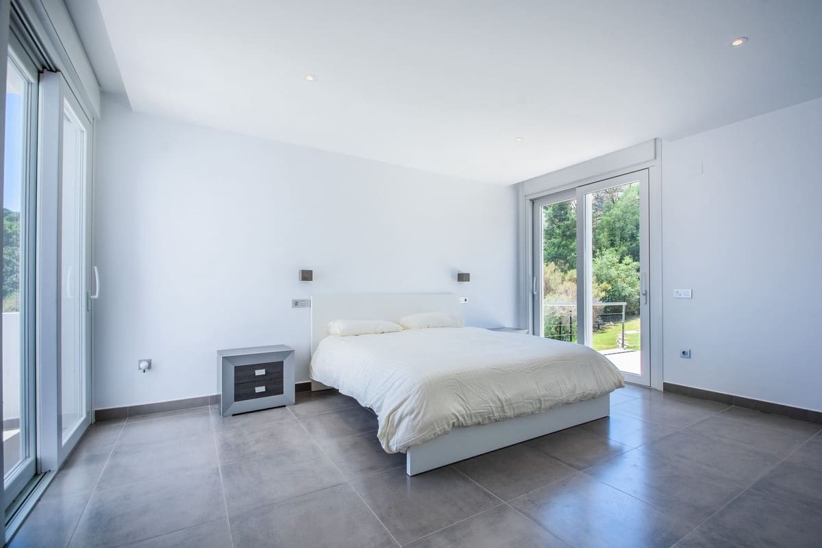 7 makuuhuone Huvila myytävänä paikassa Marbella mukana 
autotalli - 2 950 000 € (Ref: 9360185)