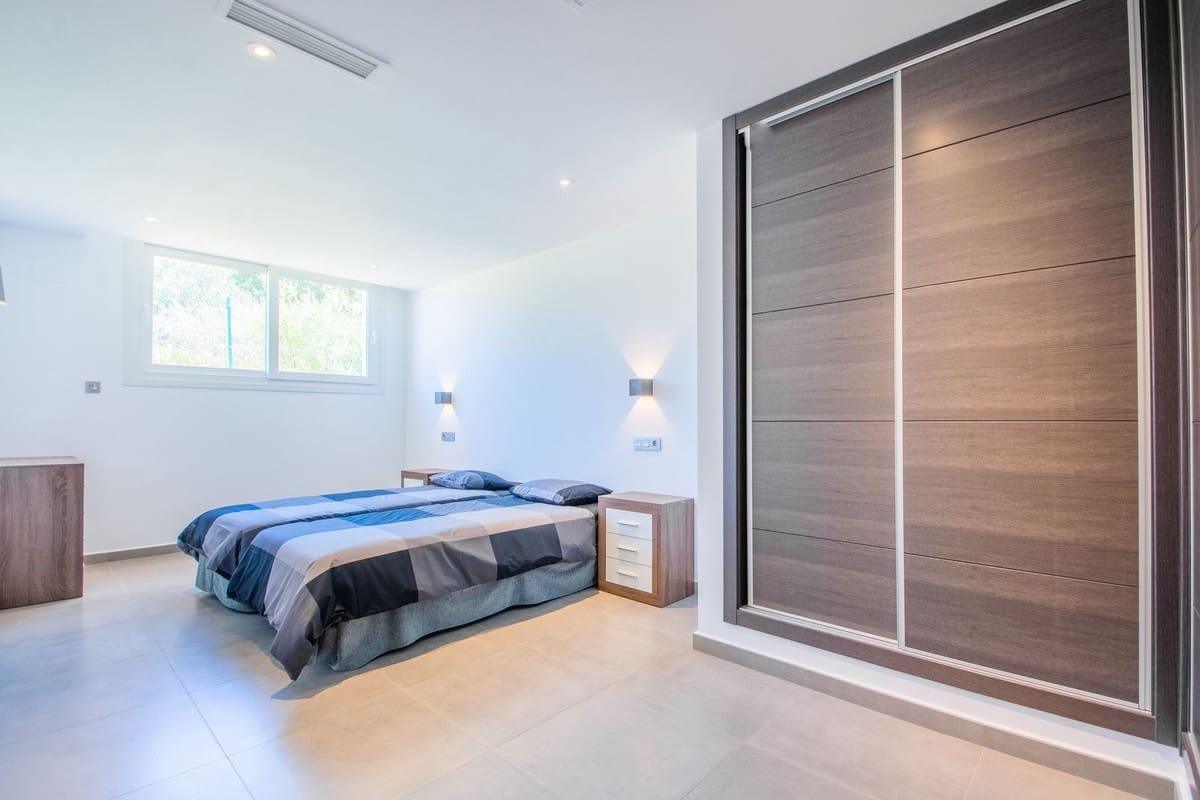 7 makuuhuone Huvila myytävänä paikassa Marbella mukana 
autotalli - 2 950 000 € (Ref: 9360185)