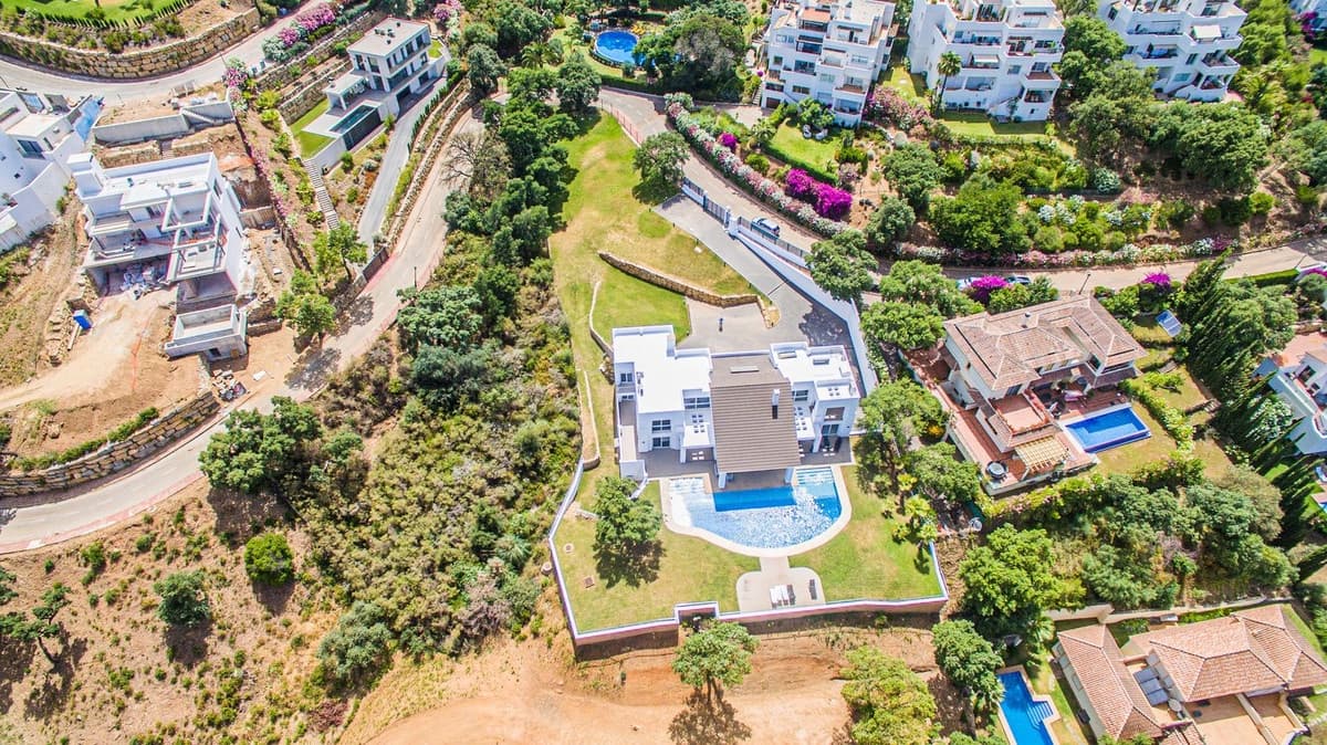 7 makuuhuone Huvila myytävänä paikassa Marbella mukana 
autotalli - 2 950 000 € (Ref: 9360185)