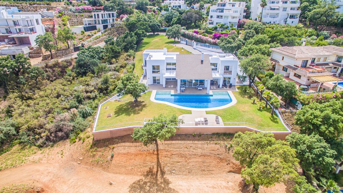 7 makuuhuone Huvila myytävänä paikassa Marbella mukana 
autotalli - 2 950 000 € (Ref: 9360185)