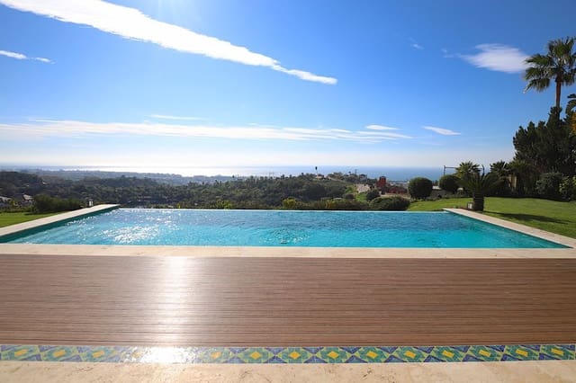 5 bedroom Villa for rent in Estepona - € 15,000 (Ref: 9360187)