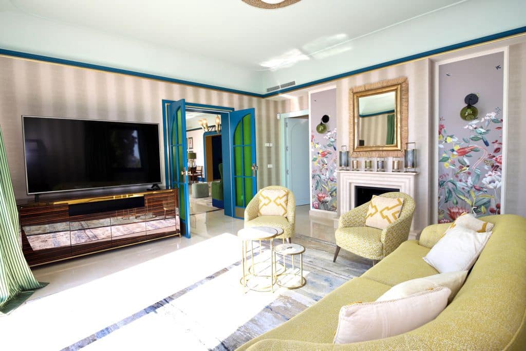 5 bedroom Villa for rent in Estepona - € 15,000 (Ref: 9360187)