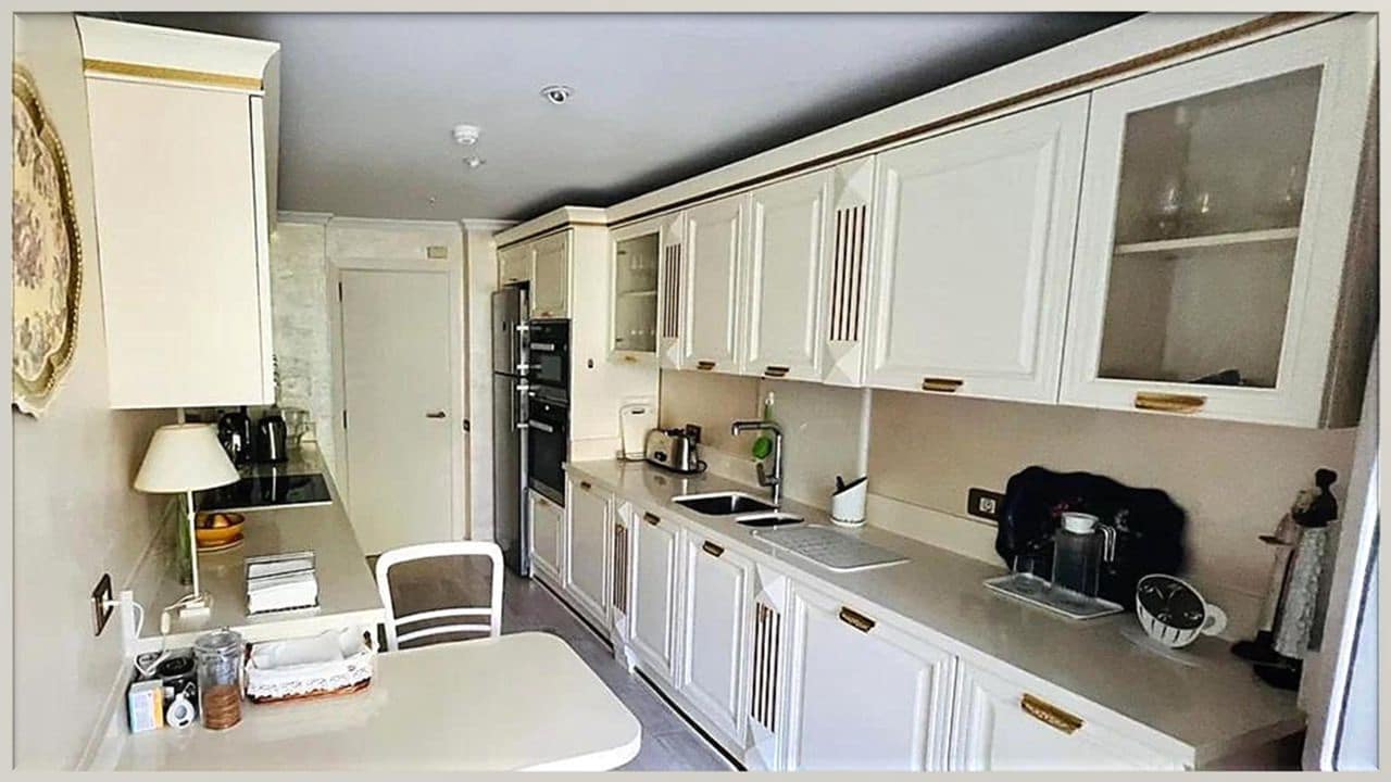 3 bedroom Apartment for sale in Golden Mile - € 1,890,000 (Ref: 9362727)