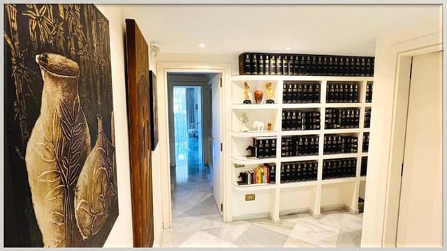 3 sypialnia Apartament na sprzedaż w Golden Mile, Marbella - 1 890 000 € (Ref: 9362727)