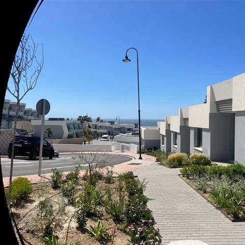 3 bedroom Townhouse for rent in Mijas Costa, Mijas with garage - € 3,500 (Ref: 9362728)