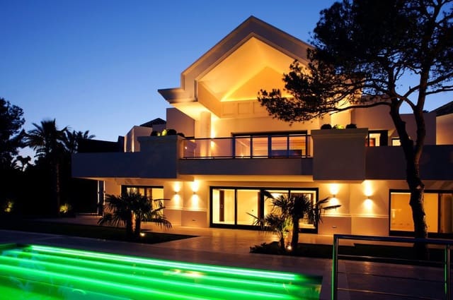 6 soverom Villa til leie i Marbella - € 15 000 (Ref: 9362729)