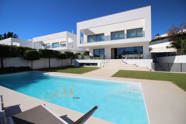 5 sypialnia Willa na sprzedaż w Guadalmina - 2 690 000 € (Ref: 9362730)