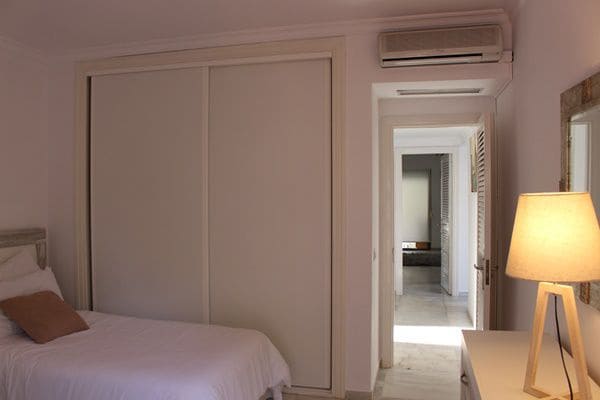 3 camera da letto Appartamento da affittare in Nueva Andalucia con garage - 3.250 € (Rif: 9362731)