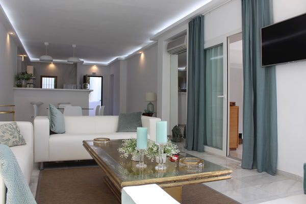 3 bedroom Apartment for rent in Nueva Andalucia, Marbella with garage - € 3,250 (Ref: 9362731)