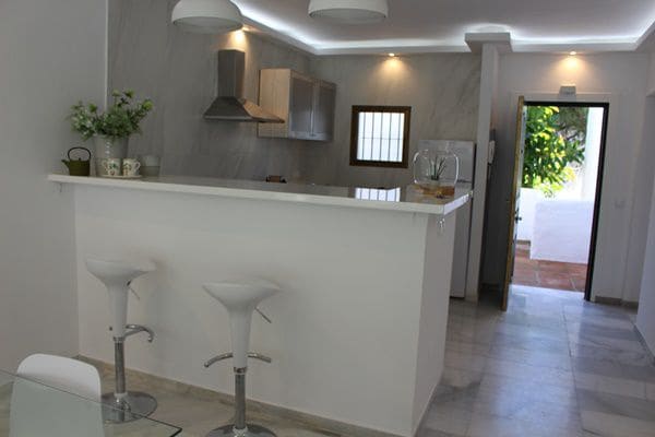 3 bedroom Apartment for rent in Nueva Andalucia, Marbella with garage - € 3,250 (Ref: 9362731)