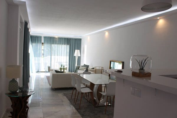 3 camera da letto Appartamento da affittare in Nueva Andalucia con garage - 3.250 € (Rif: 9362731)