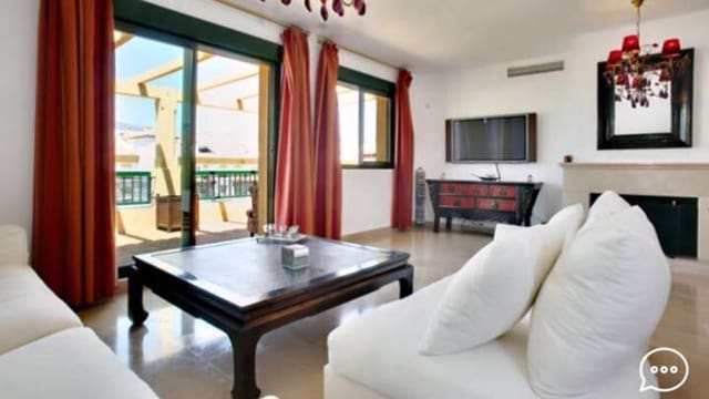 3 bedroom Penthouse for sale in San Pedro de Alcantara, Marbella with garage - € 1,150,000 (Ref: 9362732)