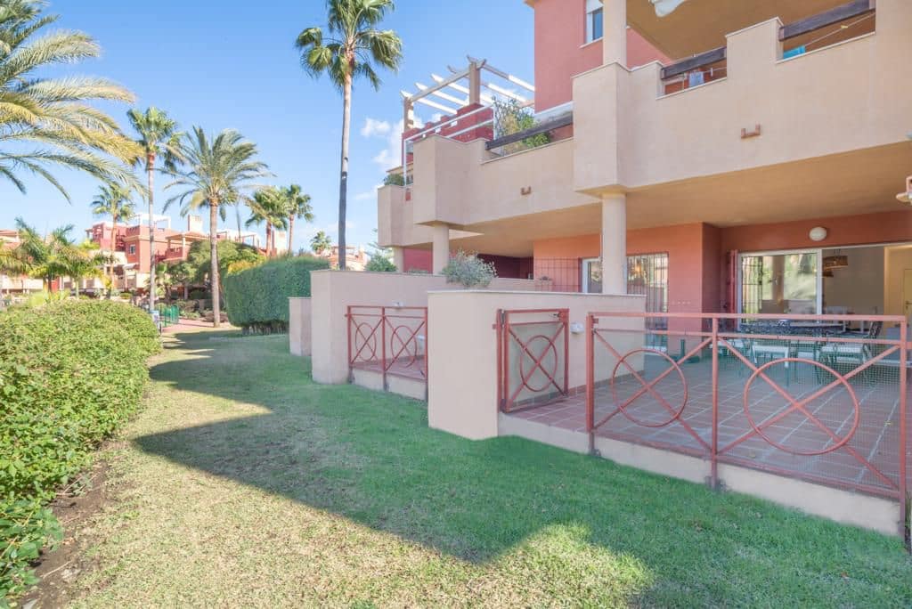 2 bedroom Apartment for rent in Marbella with garage - € 1,700 (Ref: 9400836)