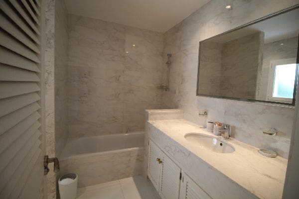 3 slaapkamer Appartement te huur in Puerto Banus met garage - € 3.500 (Ref: 9408044)