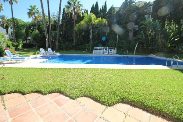 3 slaapkamer Appartement te huur in Puerto Banus met garage - € 3.500 (Ref: 9408044)