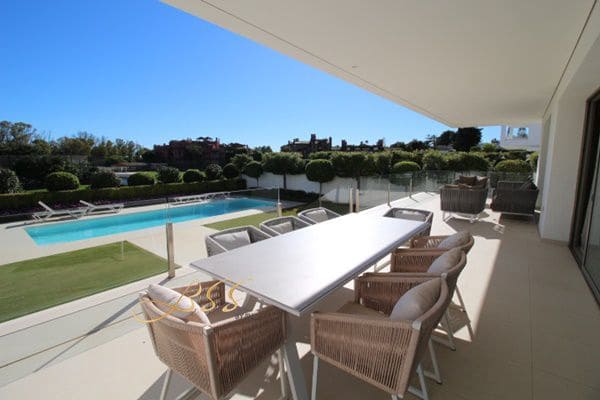 5 soverom Villa til leie i Guadalmina Baja, Marbella - € 17 500 (Ref: 9430943)