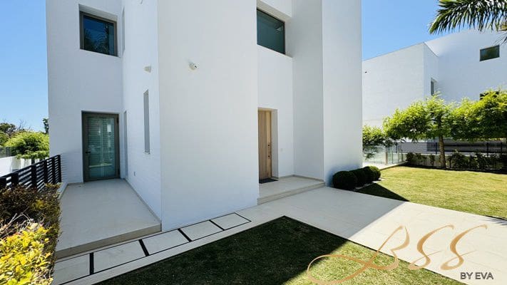 5 bedroom Villa for rent in Guadalmina - € 17,500 (Ref: 9430943)