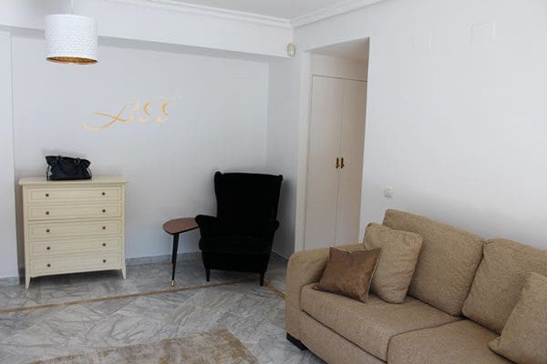 Appartement de 2 chambres à louer à Puerto Banus avec garage - 2 000 € (Ref: 9433329)