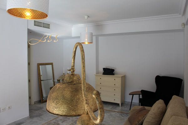 Appartement de 2 chambres à louer à Puerto Banus, Marbella avec garage - 2 000 € (Ref: 9433329)