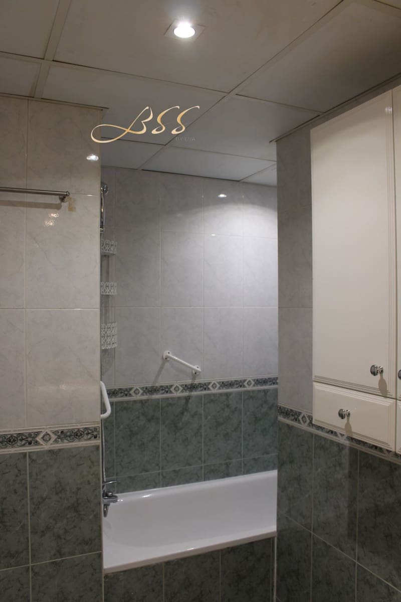 Appartement de 2 chambres à louer à Puerto Banus avec garage - 2 000 € (Ref: 9433329)