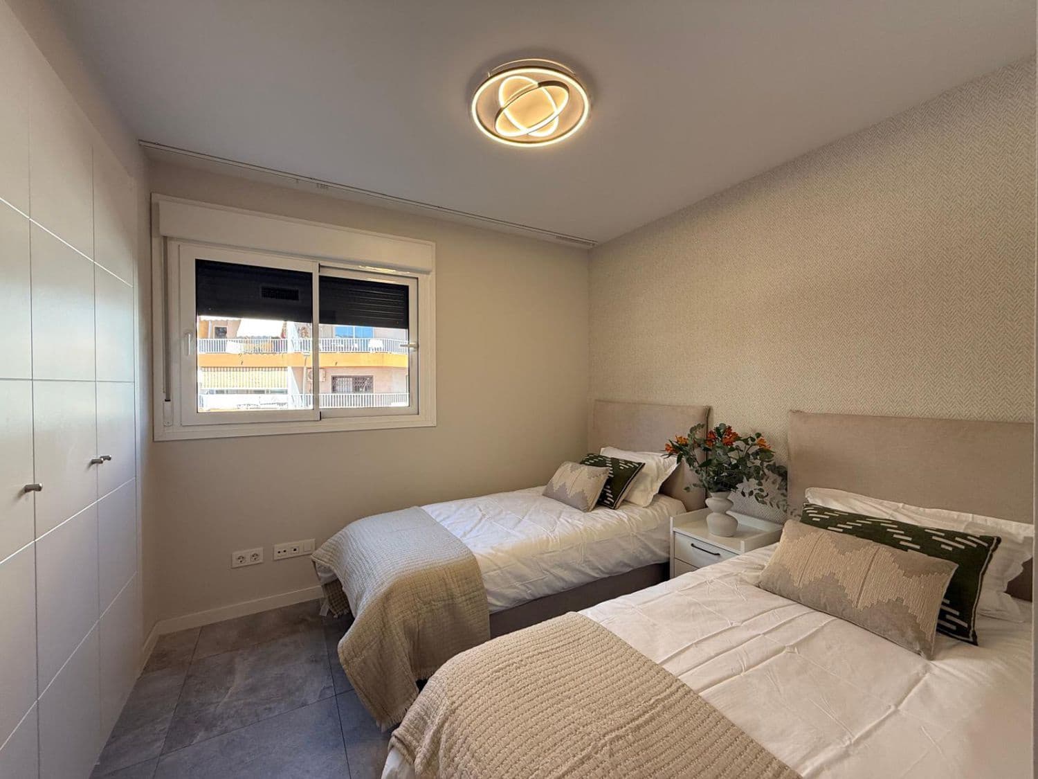 3 Zimmer Apartment zu vermieten in Marbella mit Garage - 3.500 € (Ref: 9433330)