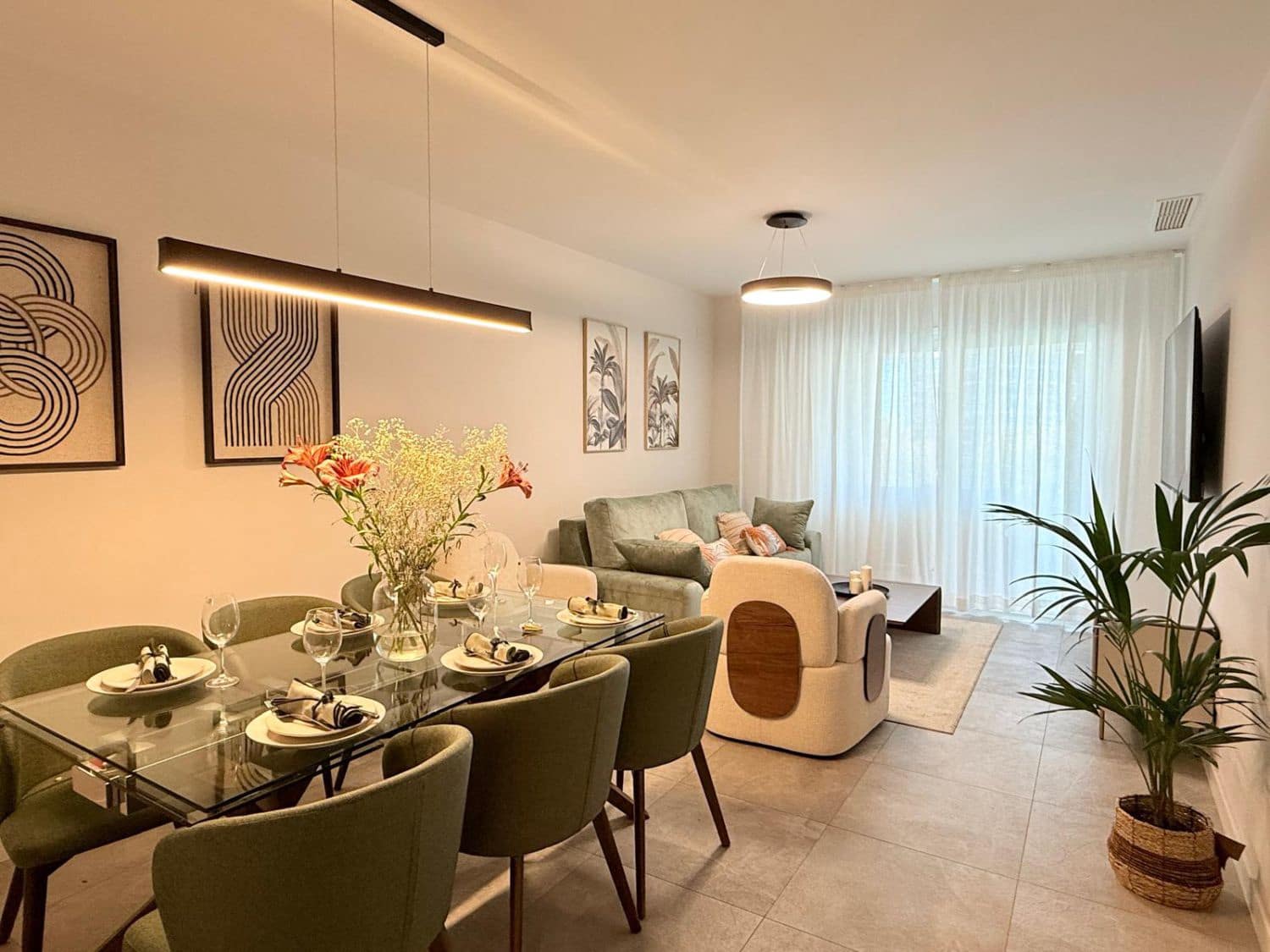 3 Zimmer Apartment zu vermieten in Marbella mit Garage - 3.500 € (Ref: 9433330)