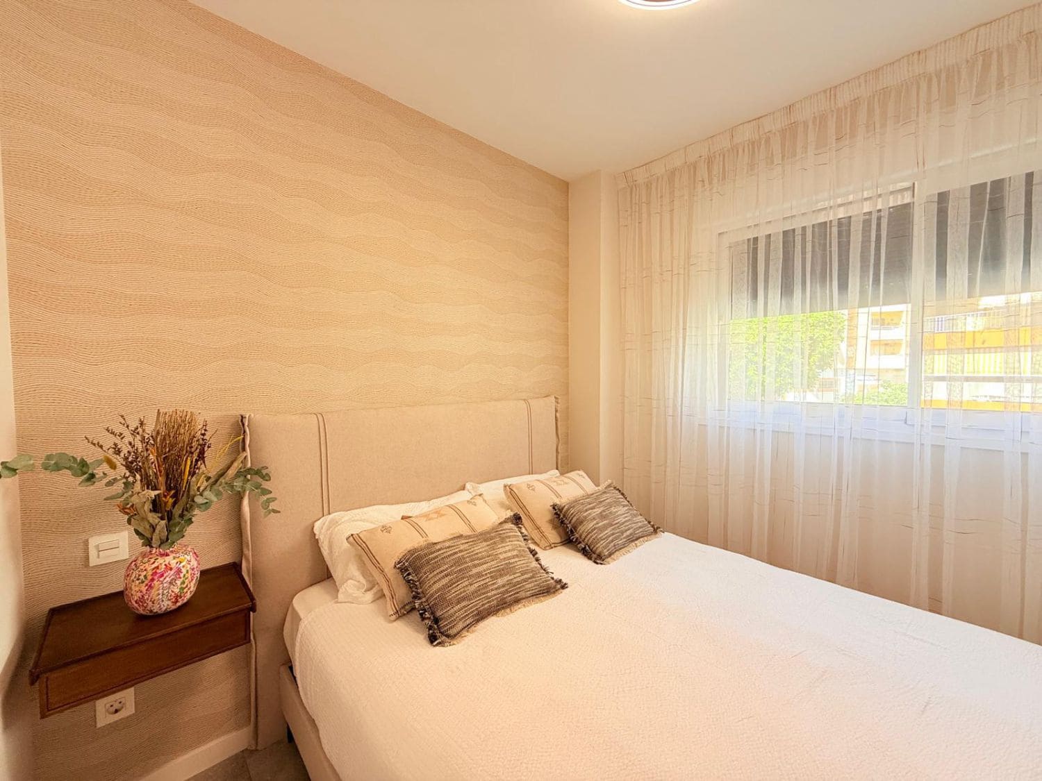 3 Zimmer Apartment zu vermieten in Marbella mit Garage - 3.500 € (Ref: 9433330)