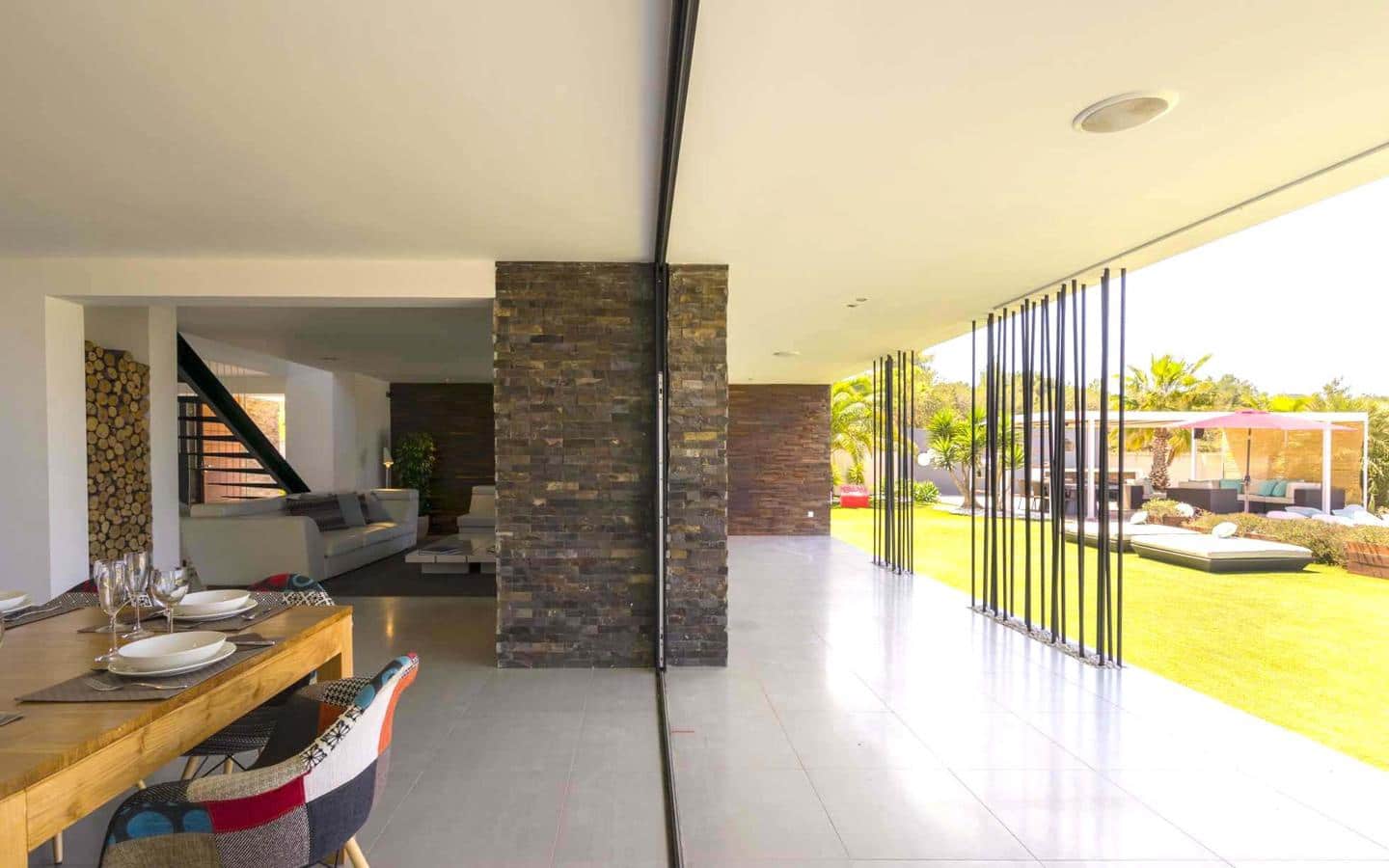 Chalet de 4 habitaciones en San Jose / Sant Josep de Sa Talaia en alquiler con piscina - 12.000 € (Ref: 10062485)