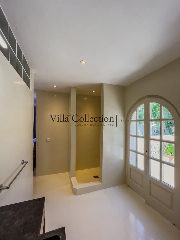 14 slaapkamer Villa te koop in Santa Eulalia / Santa Eularia met zwembad - € 6.000.000 (Ref: 4372559)