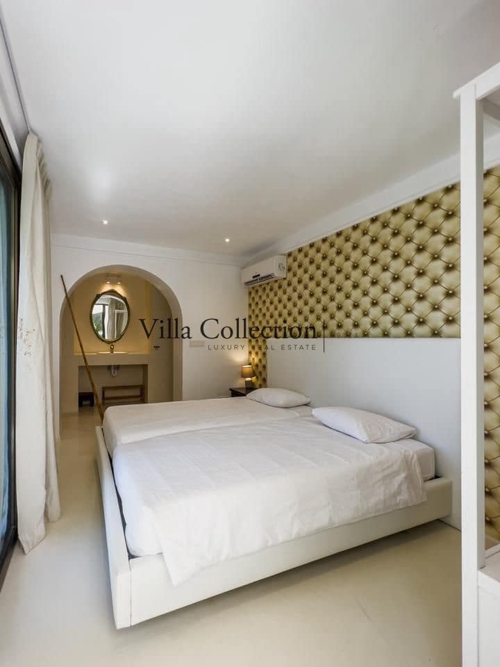 14 slaapkamer Villa te koop in Santa Eulalia / Santa Eularia met zwembad - € 6.000.000 (Ref: 4372559)