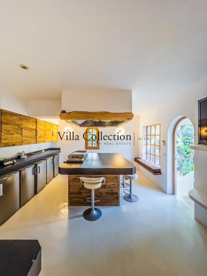 14 slaapkamer Villa te koop in Santa Eulalia / Santa Eularia met zwembad - € 6.000.000 (Ref: 4372559)
