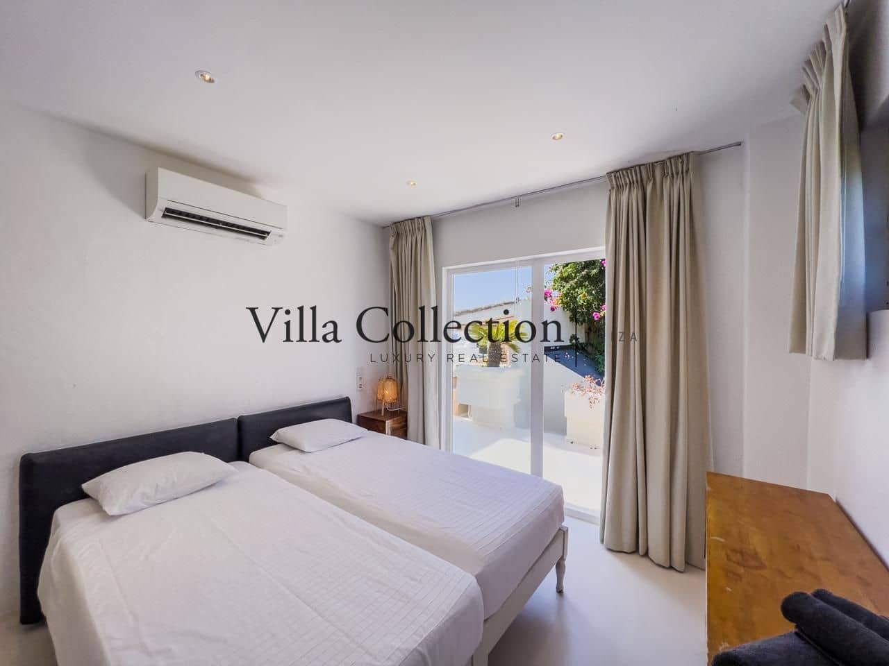 14 slaapkamer Villa te koop in Santa Eulalia / Santa Eularia met zwembad - € 6.000.000 (Ref: 4372559)